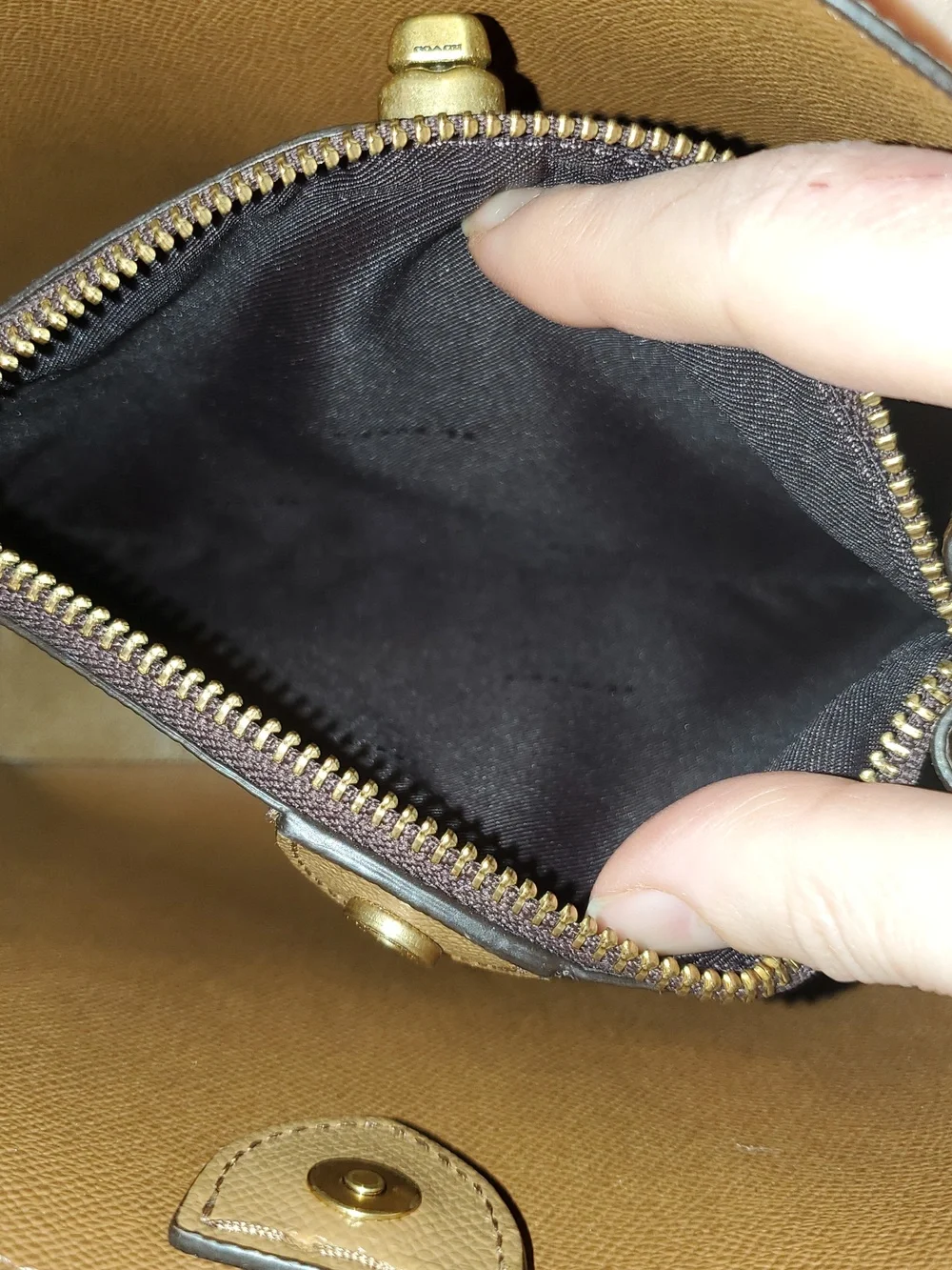 Coach Willow Bucket Bag - Picture 14 of 15